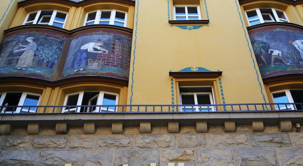 slideshow image