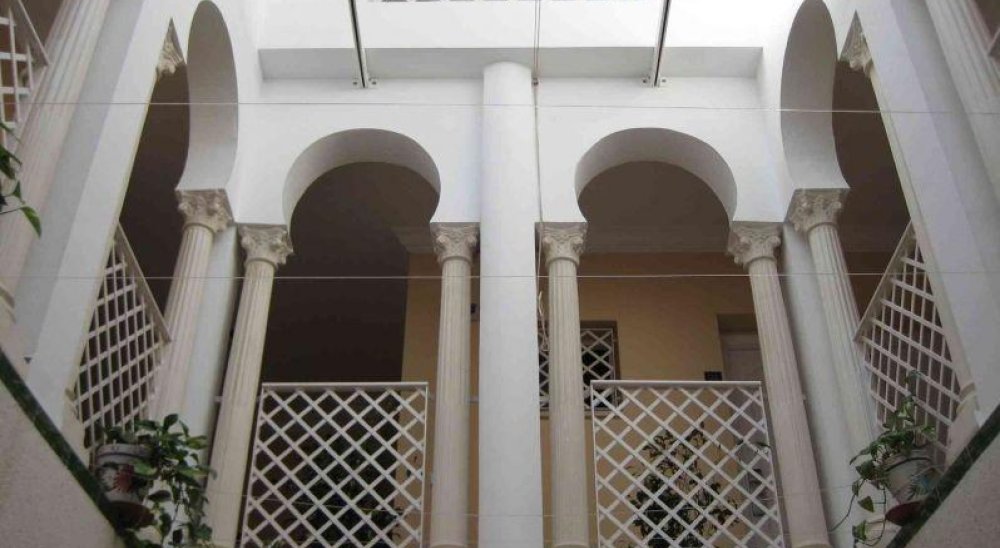 slideshow image