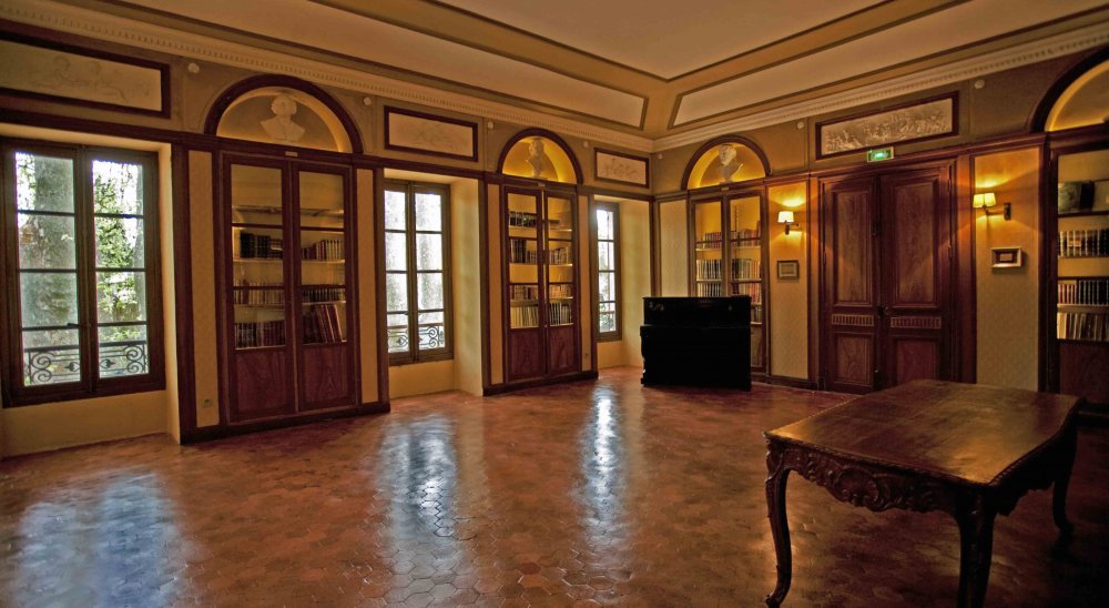 slideshow image